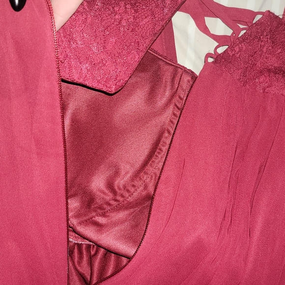 Burgundy brides maid dress - Picture 5 of 8